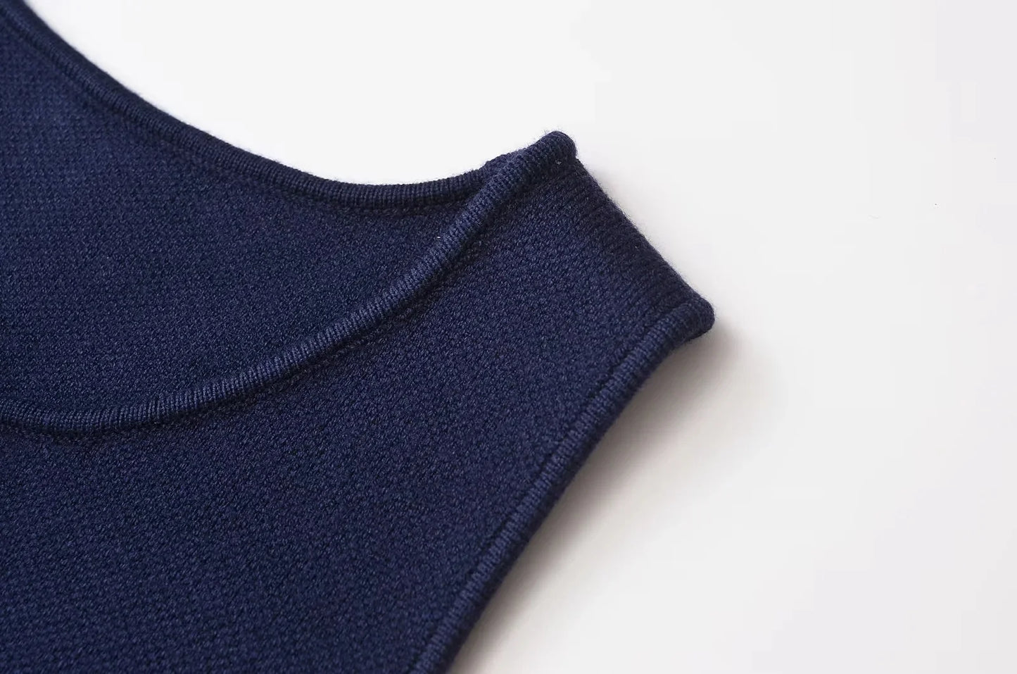 Top Elegance Cut-Out