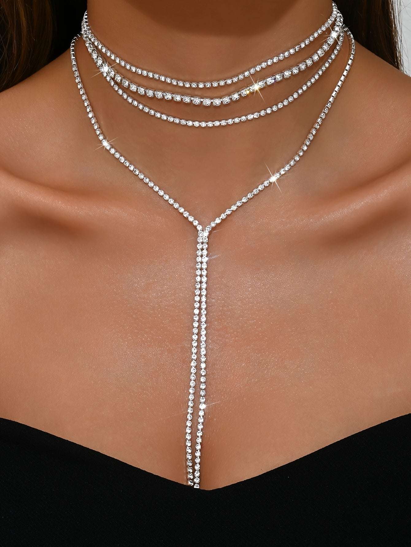 Collana multilayer con design elegante