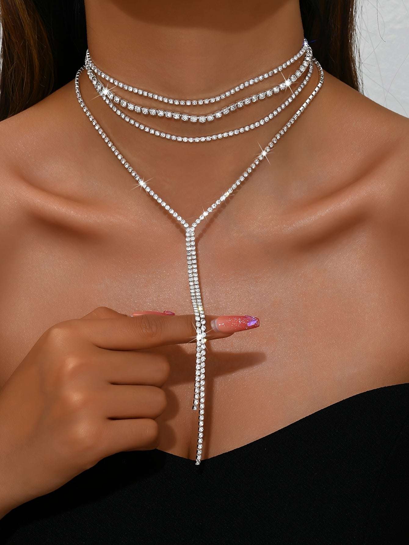 Collana multilayer con design elegante