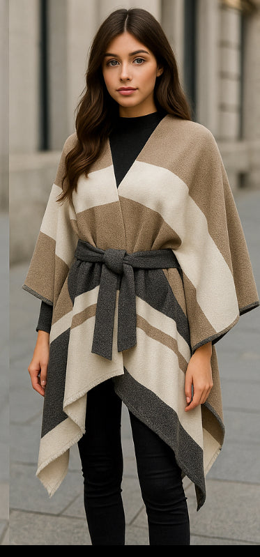 Poncho elegante con design geometrico e cintura frontale