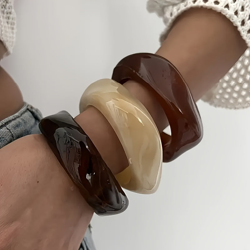 Set 3 bracciali rigidi effetto resina in stile moderno