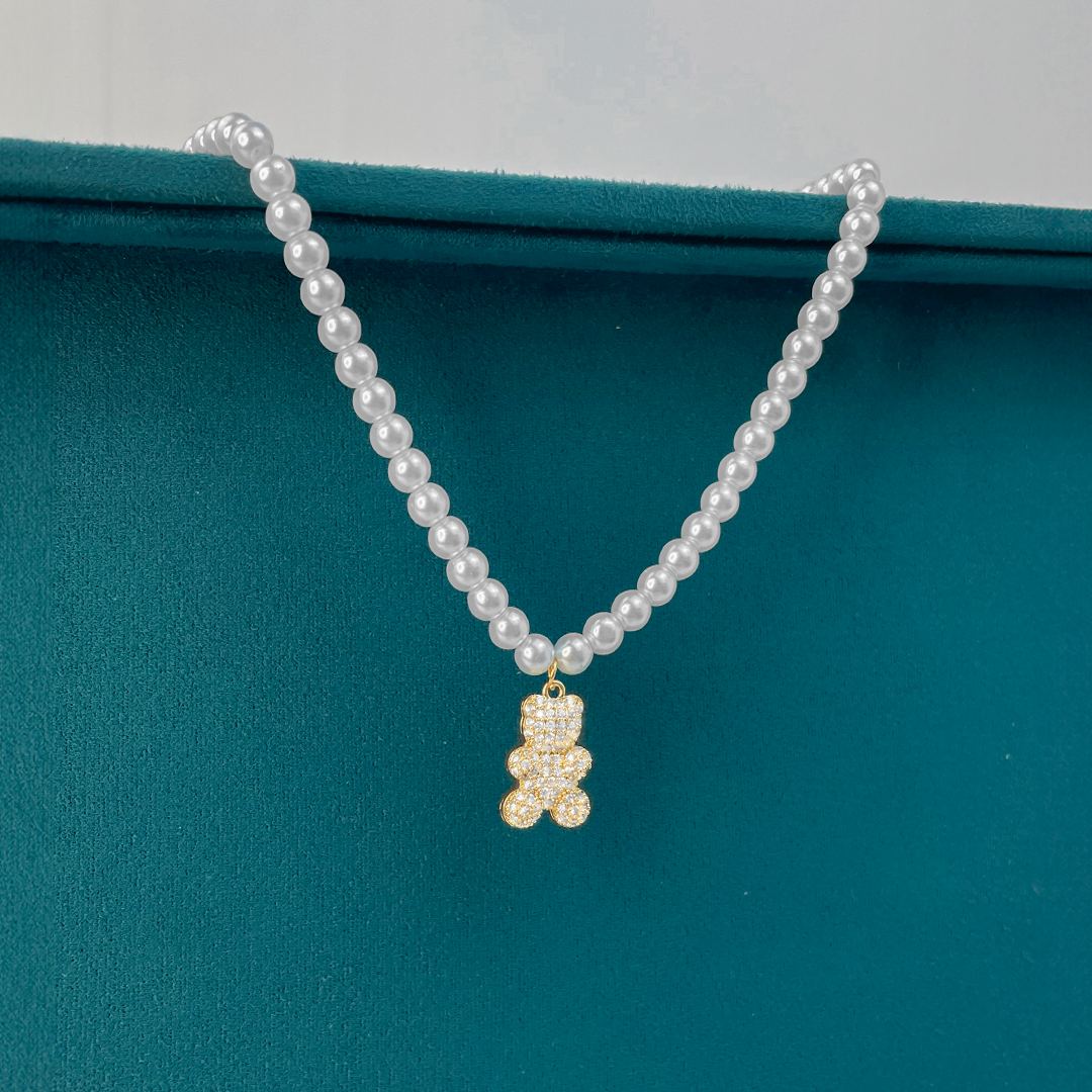 Teddy Pearl Necklace